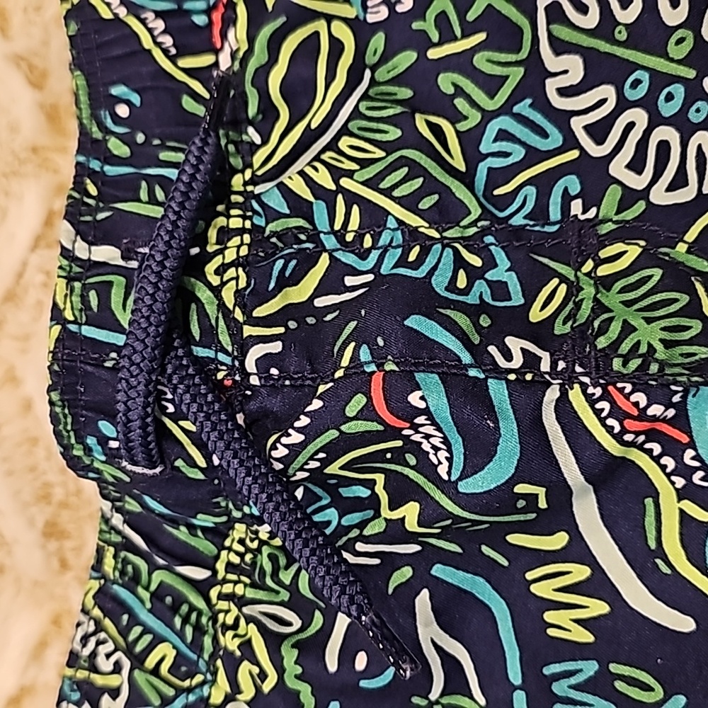 Old Navy swim shorts - Picture 3 of 8